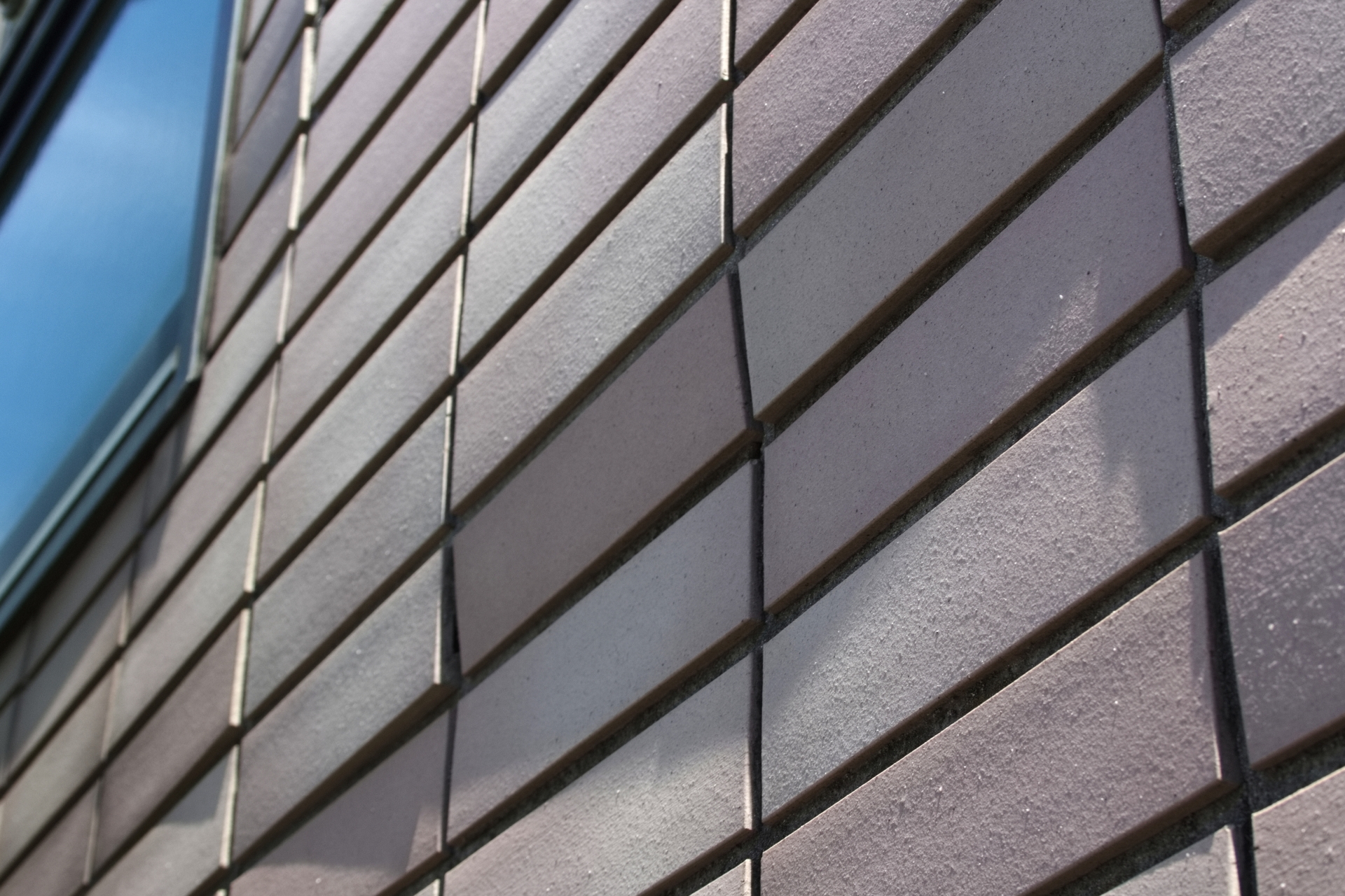 みちのくリペア仙台　外壁破損イメージ画像